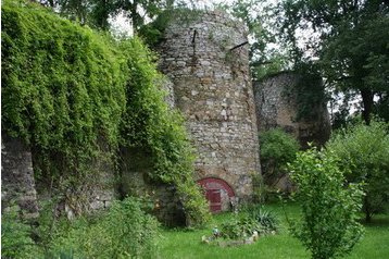 Polonia Privát Gębczyce, Esterno